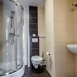 Pod Samowarem Πανσιόν 3*