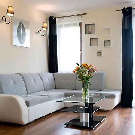 Pod Samowarem בית הארחה