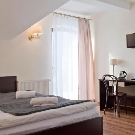 Pod Samowarem 3* Tylicz